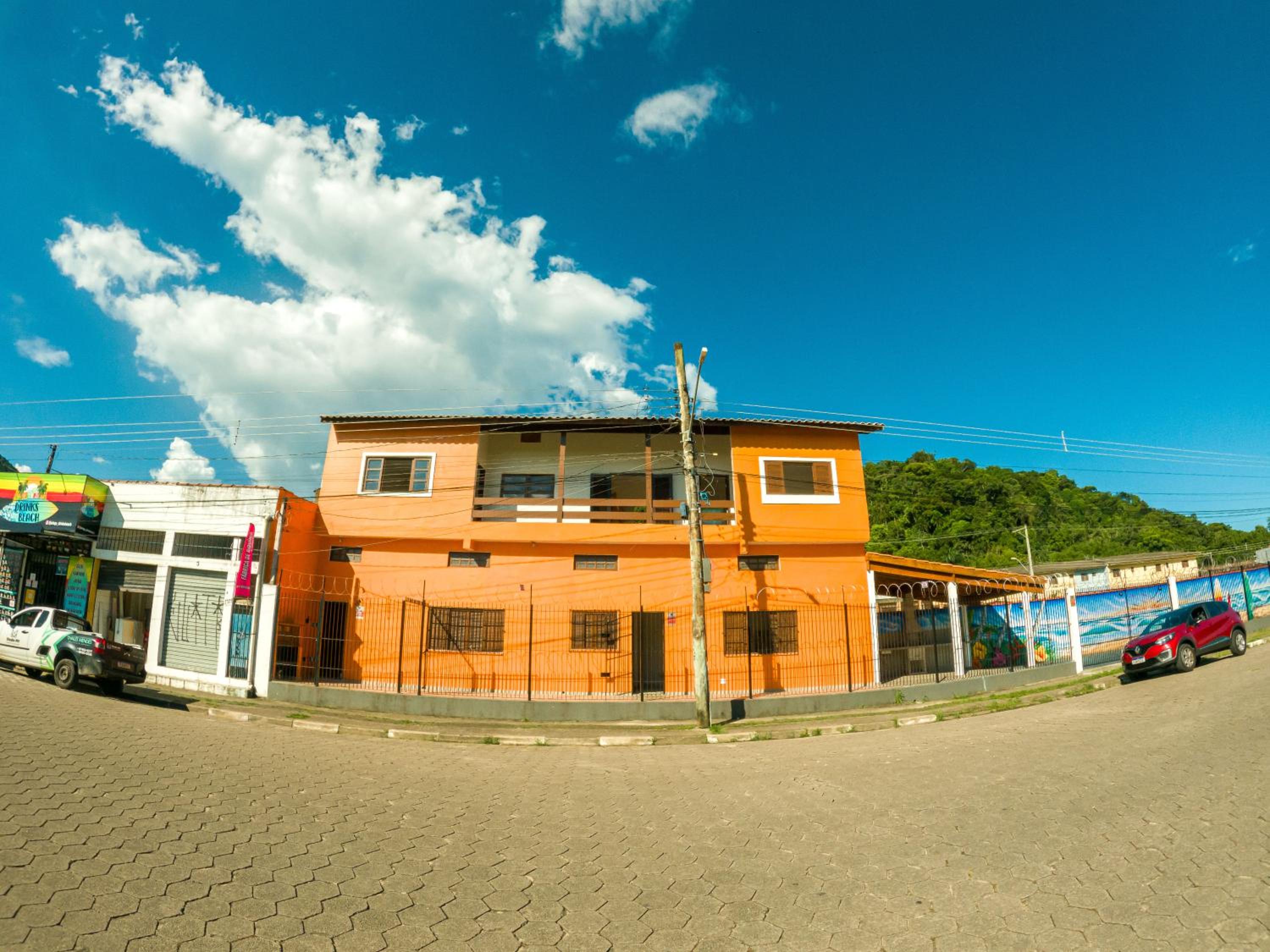 Casa Térrea com Churrasqueira