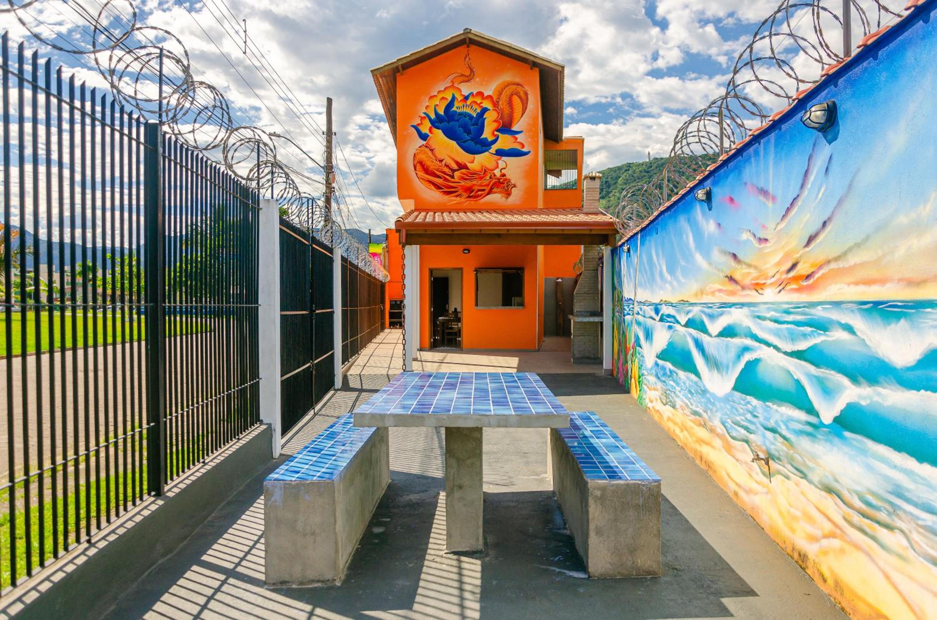 Casa Térrea com Churrasqueira