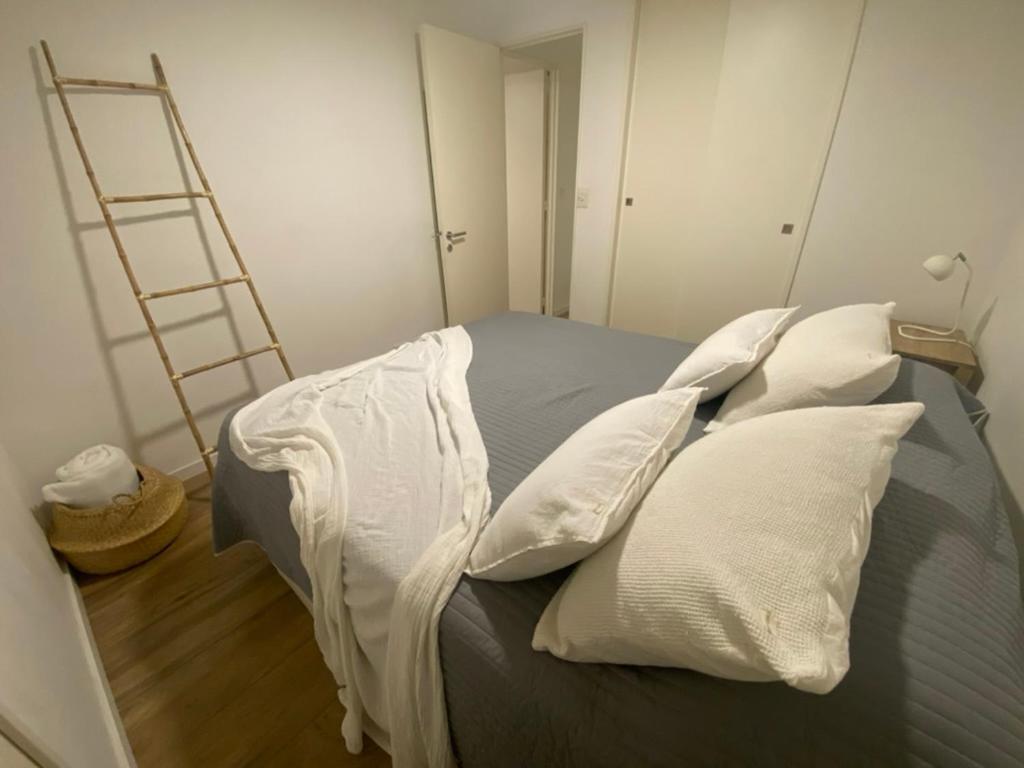 Modern 2 Bedroom Apt at Recoleta