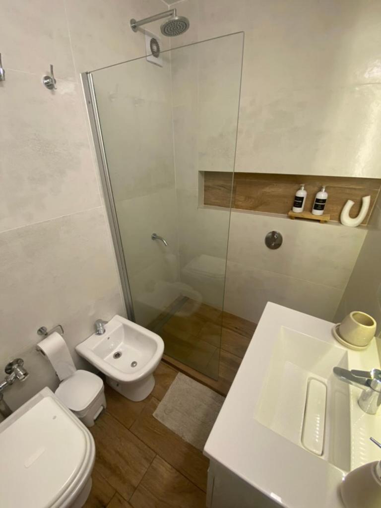 Modern 2 Bedroom Apt at Recoleta