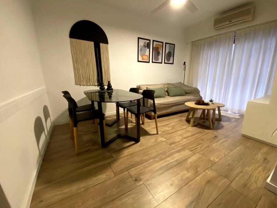Modern 2 Bedroom Apt at Recoleta