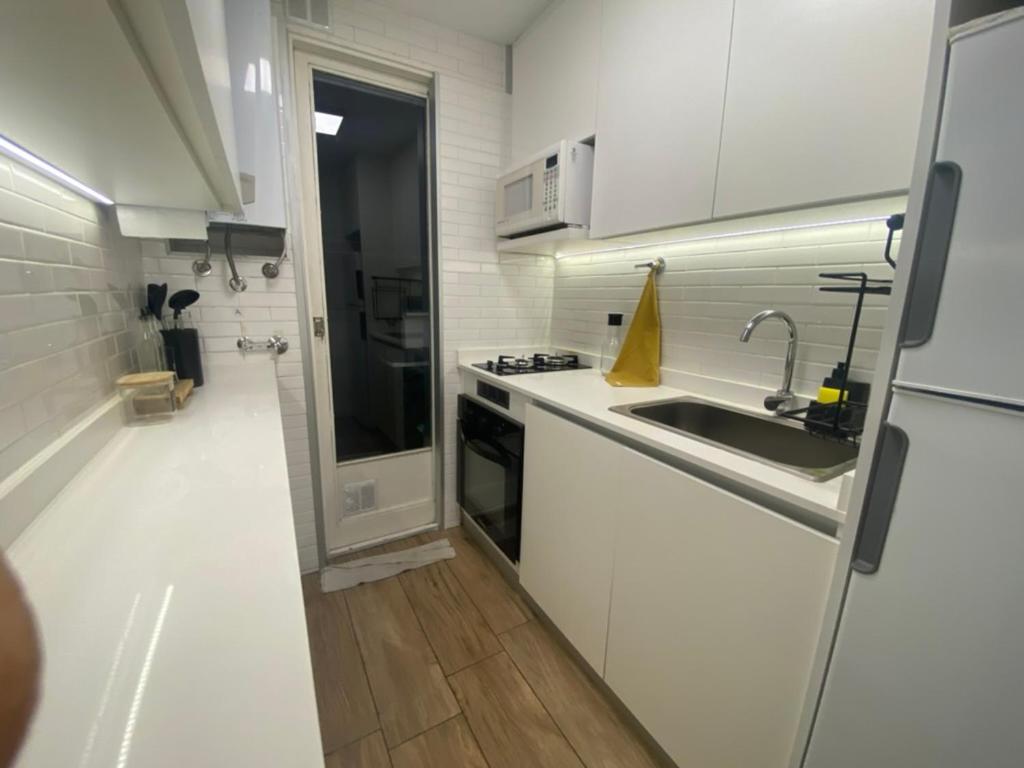 Modern 2 Bedroom Apt at Recoleta