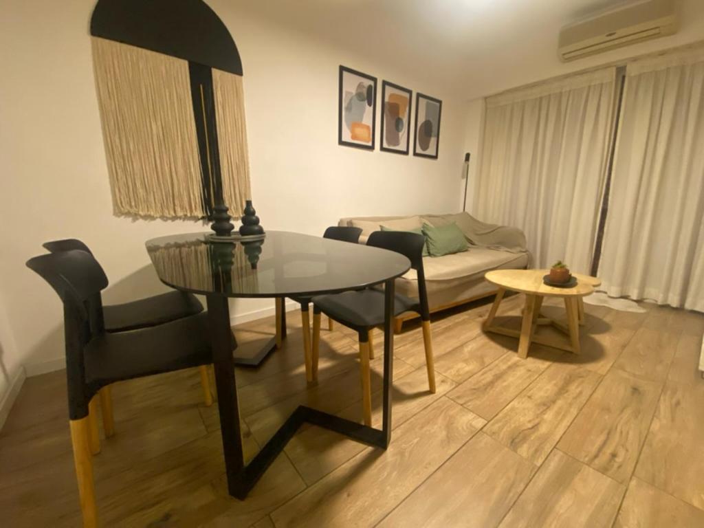 Modern 2 Bedroom Apt at Recoleta
