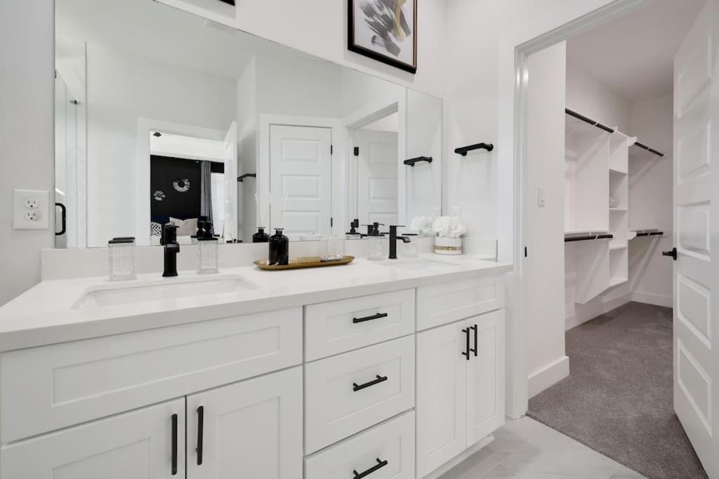 Memorial Luxury Townhome