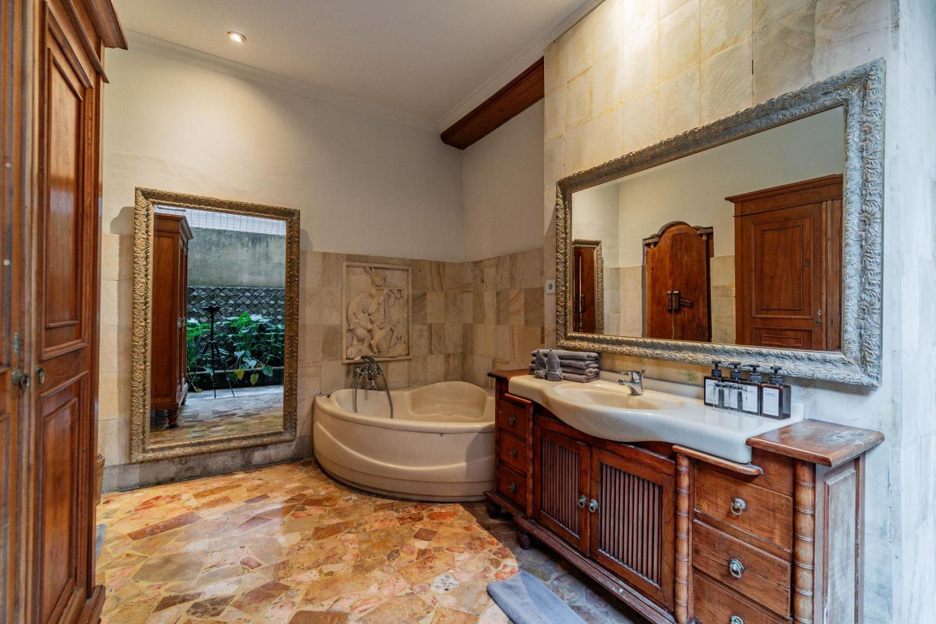 Honeymoon Guesthouse