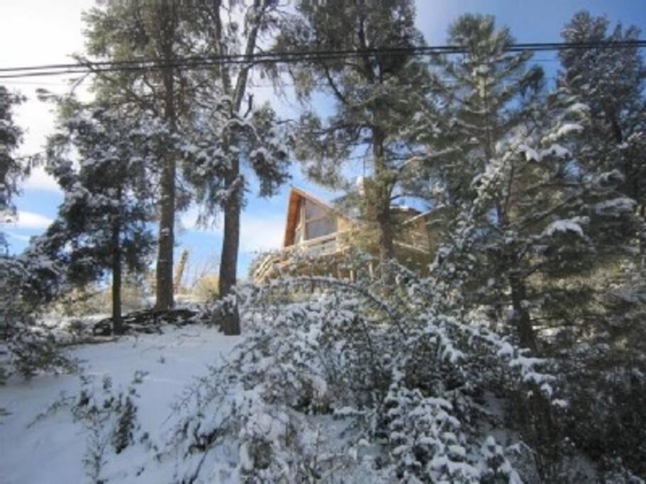 Lovely Mountain-View Retreat- gorgeous views!