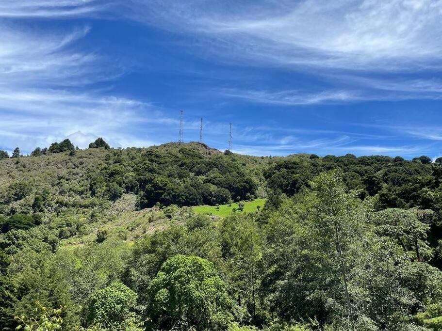 Cabaña Rural de Montaña en La Cima de Dota