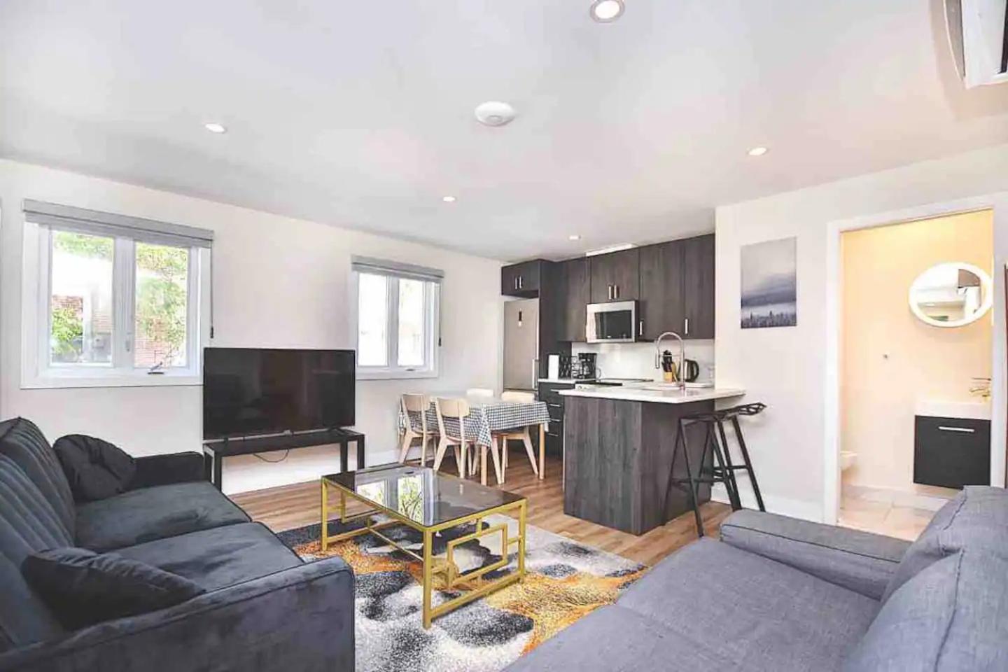 Beautiful 4-BDR in Heart of Plateau Mont-Royal