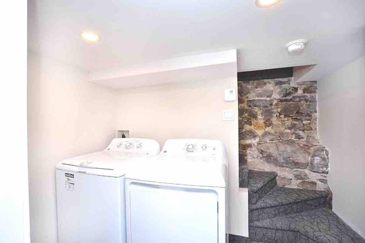 Beautiful 4-BDR in Heart of Plateau Mont-Royal