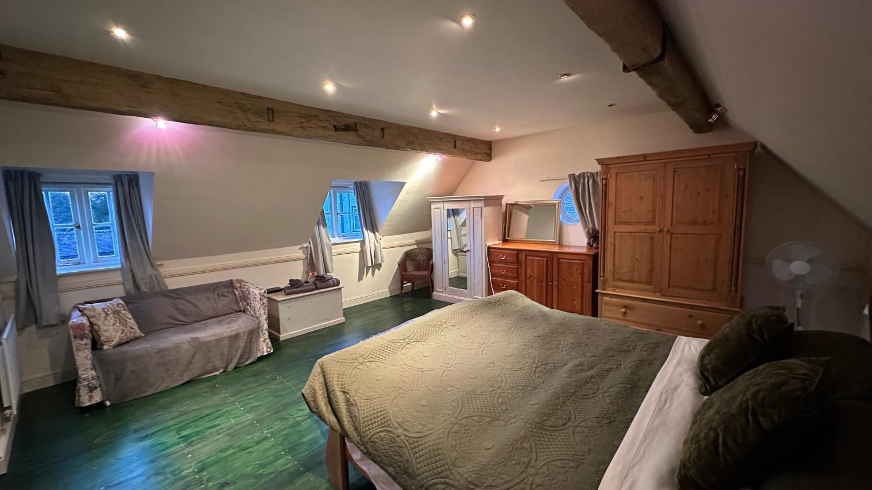 Holly Cottage