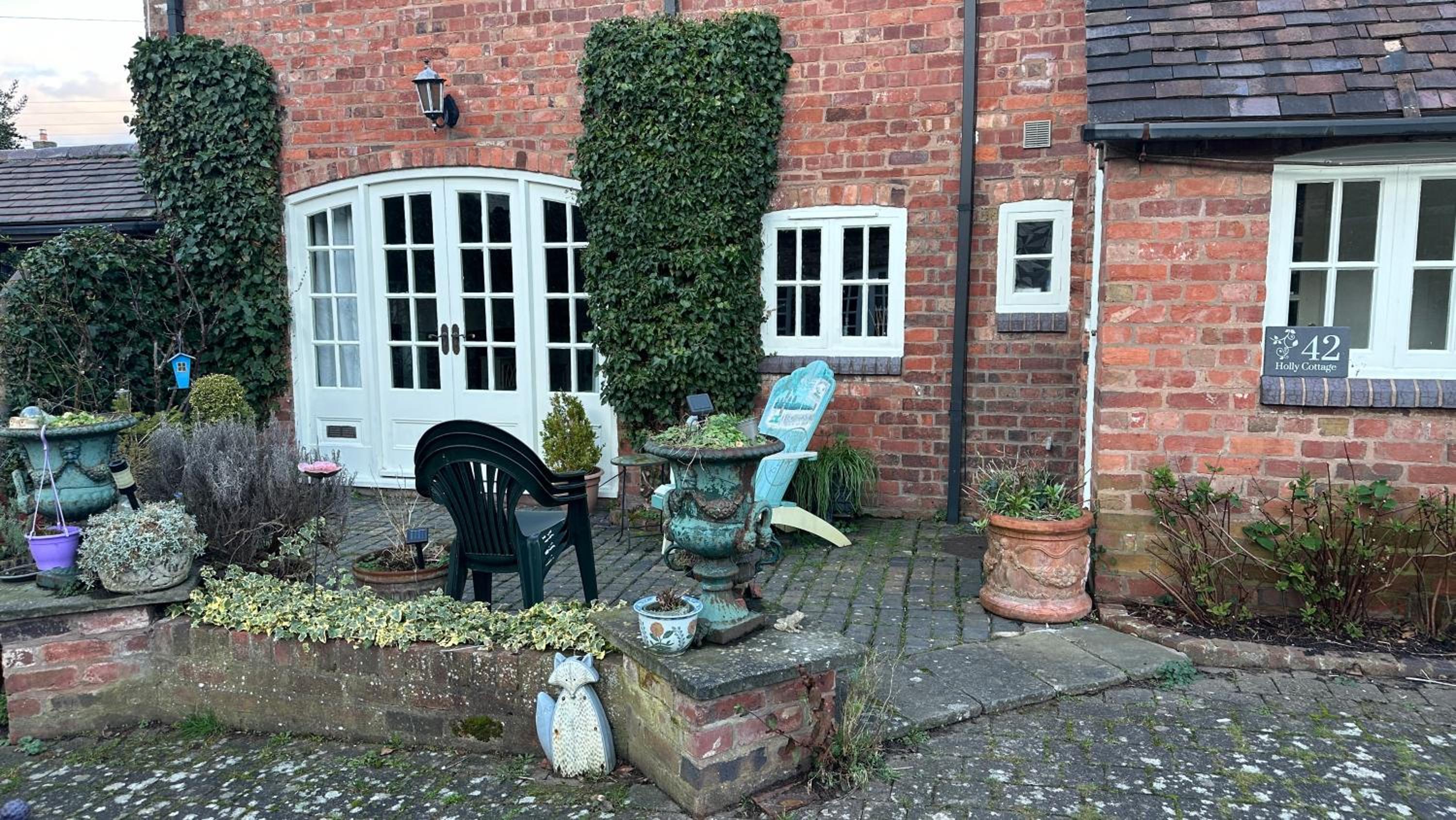 Holly Cottage