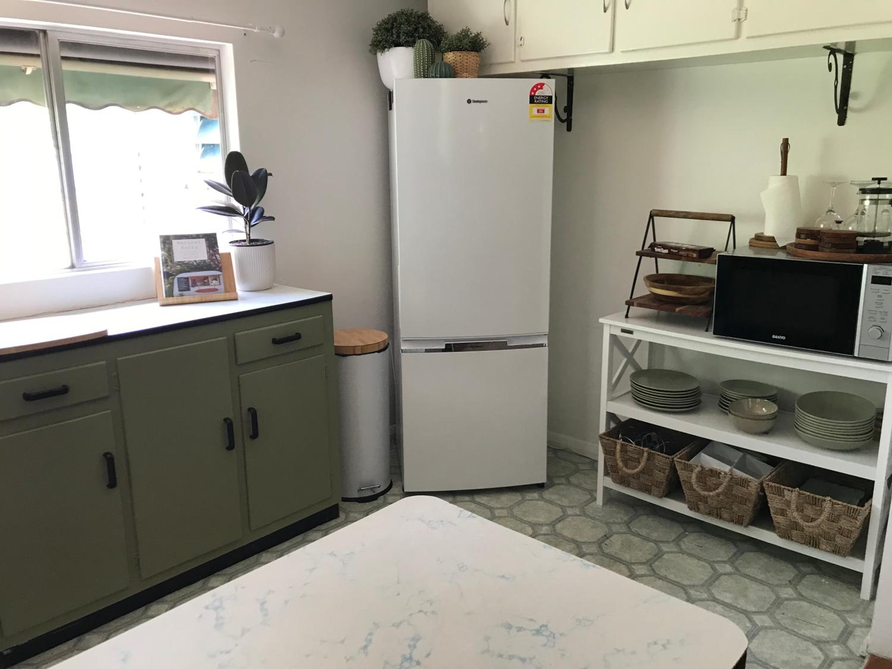 HILLSIDE HAVEN CHARMING C1920 COTTAGE Pet Friendly Sleeps 1 - 6