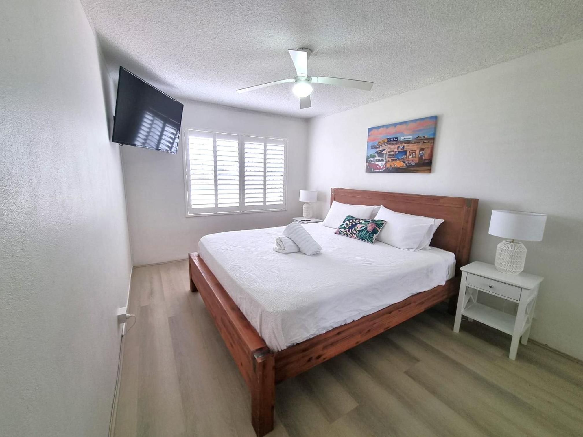 The Poplars, Pool Access Getaway