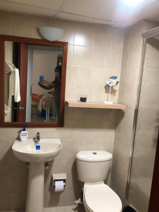 Hermoso apartamento con balcón cerca a la mejor playa