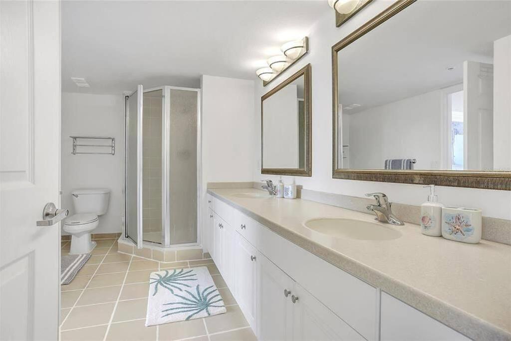 Amazing 1 Bedroom1Bath OCEAN-VIEW Condo view 5