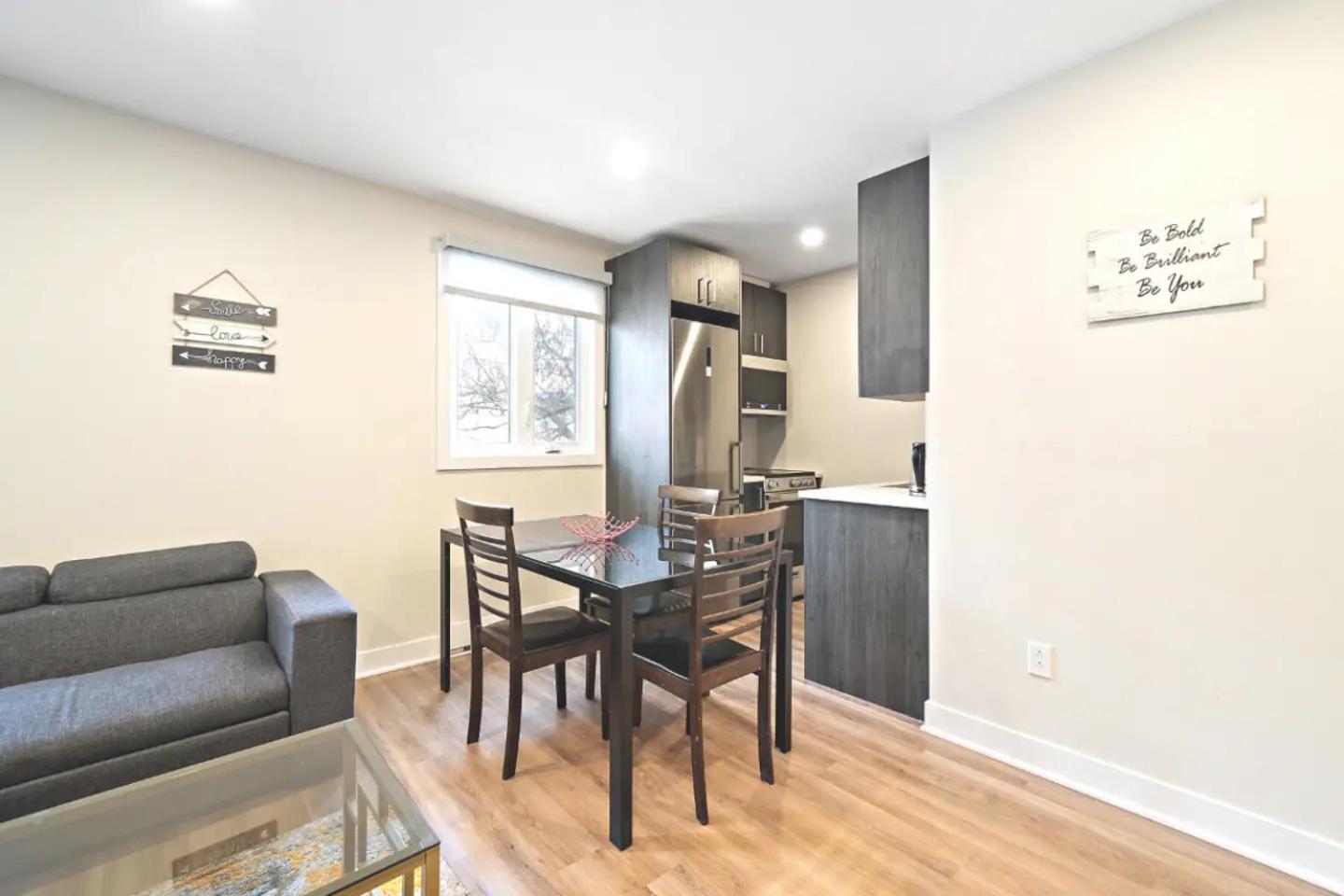 DUPLEX 6 BEDROOMS IN HEART OF PLATEAU MONT-ROYAL