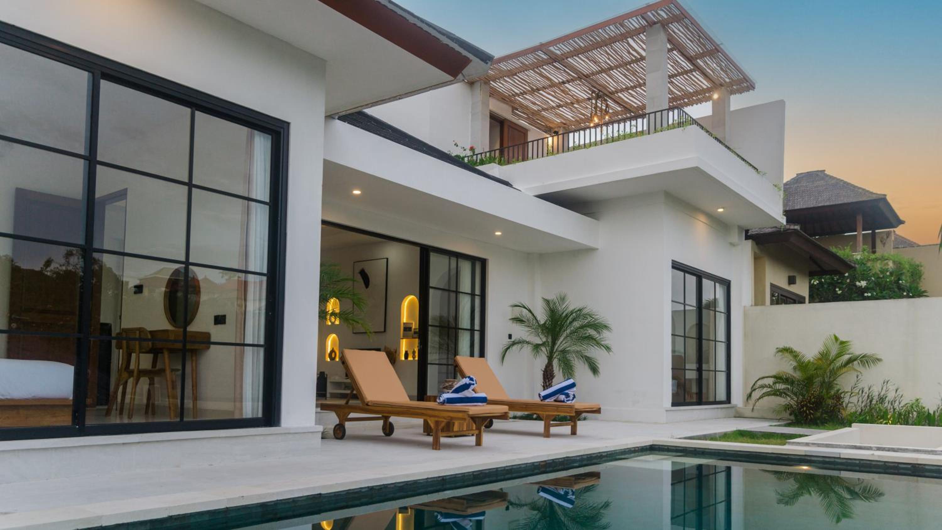 Villa Ventadua by Maheswara