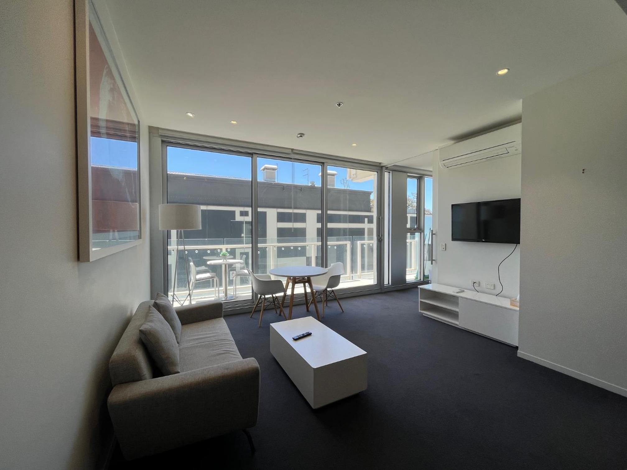 Tasha's Apartments on Warwick, photo 136
