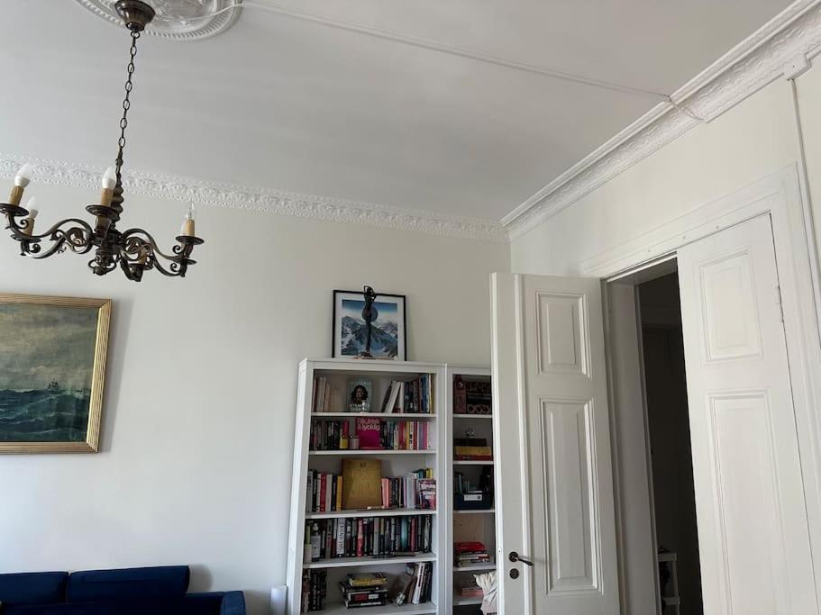 Charming huge apartment with south sunny balcony view 2