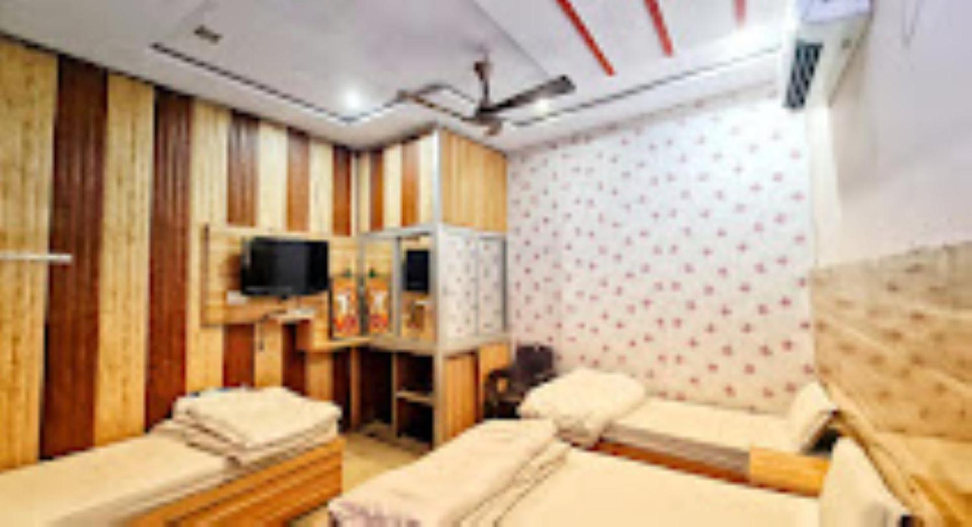 Hotel Mahabir Inn , Mathura view 4