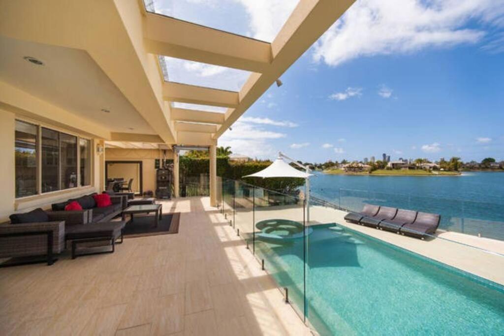 Broadbeach Waterfront - GOLD COAST WINNER!