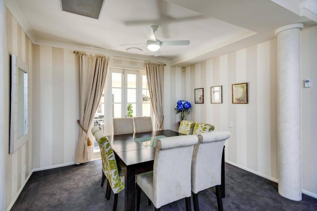 Broadbeach Waterfront - GOLD COAST WINNER!