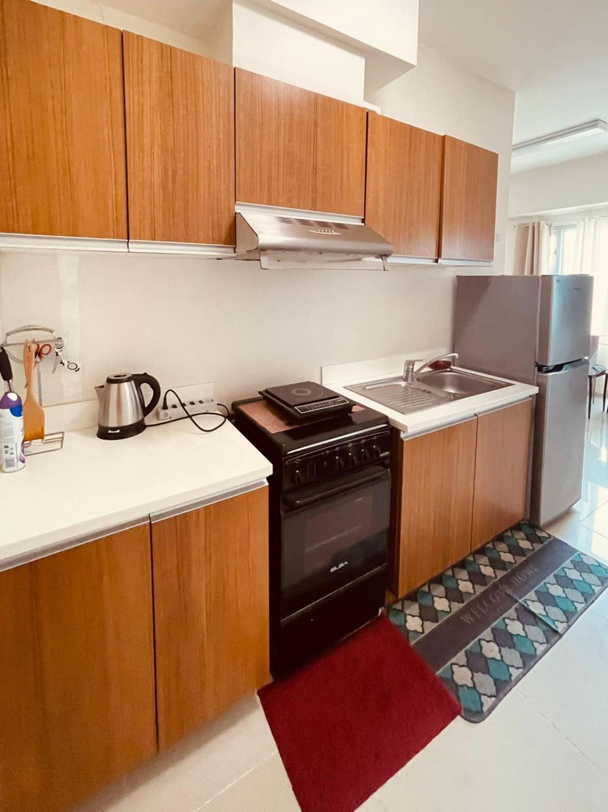 Cozy Staycation Condo for Family in Ermita view 4