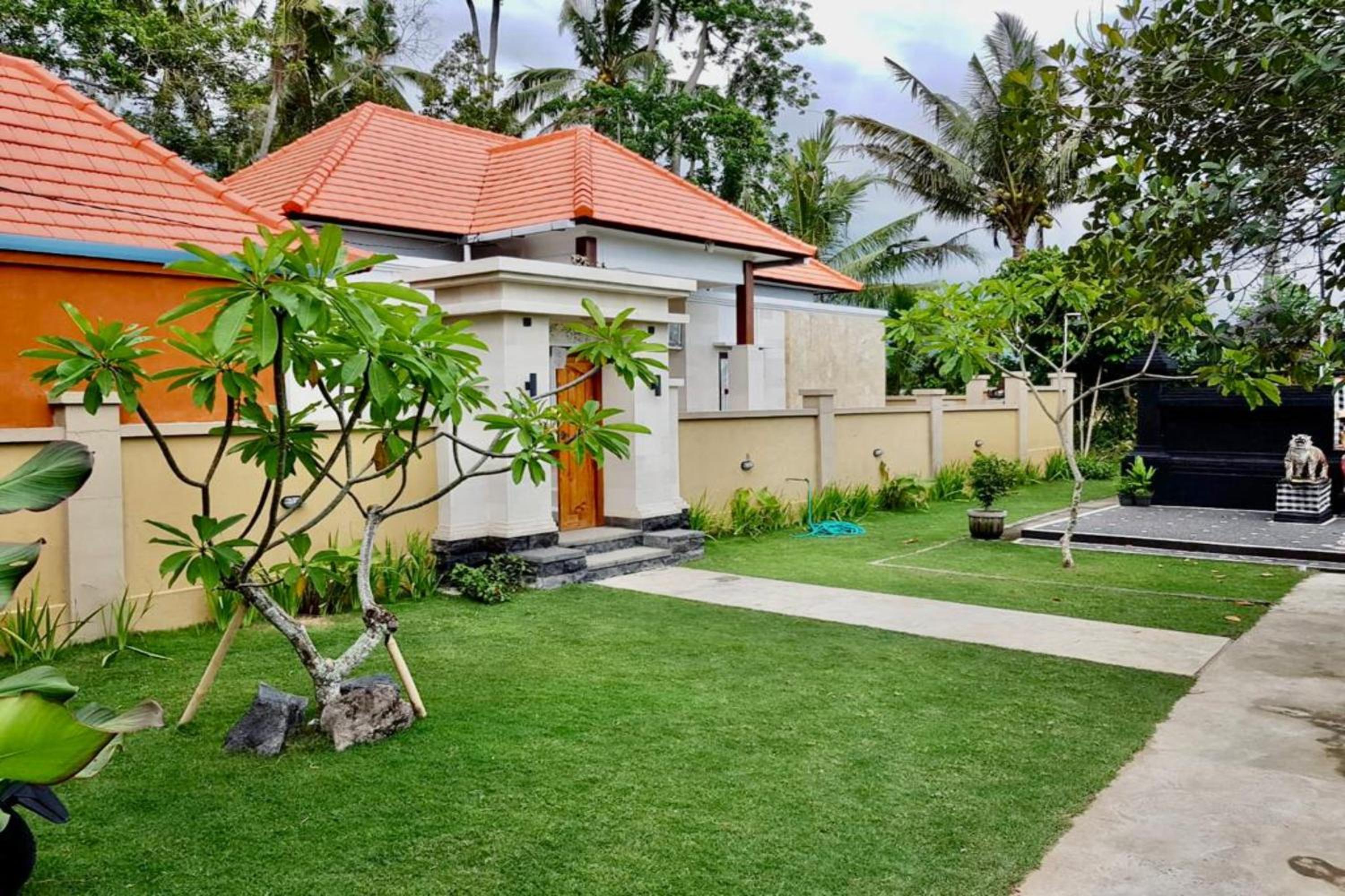 Belvilla Serene Picturesque Near Monkey ForestNearPura Tirta Tawar view 2