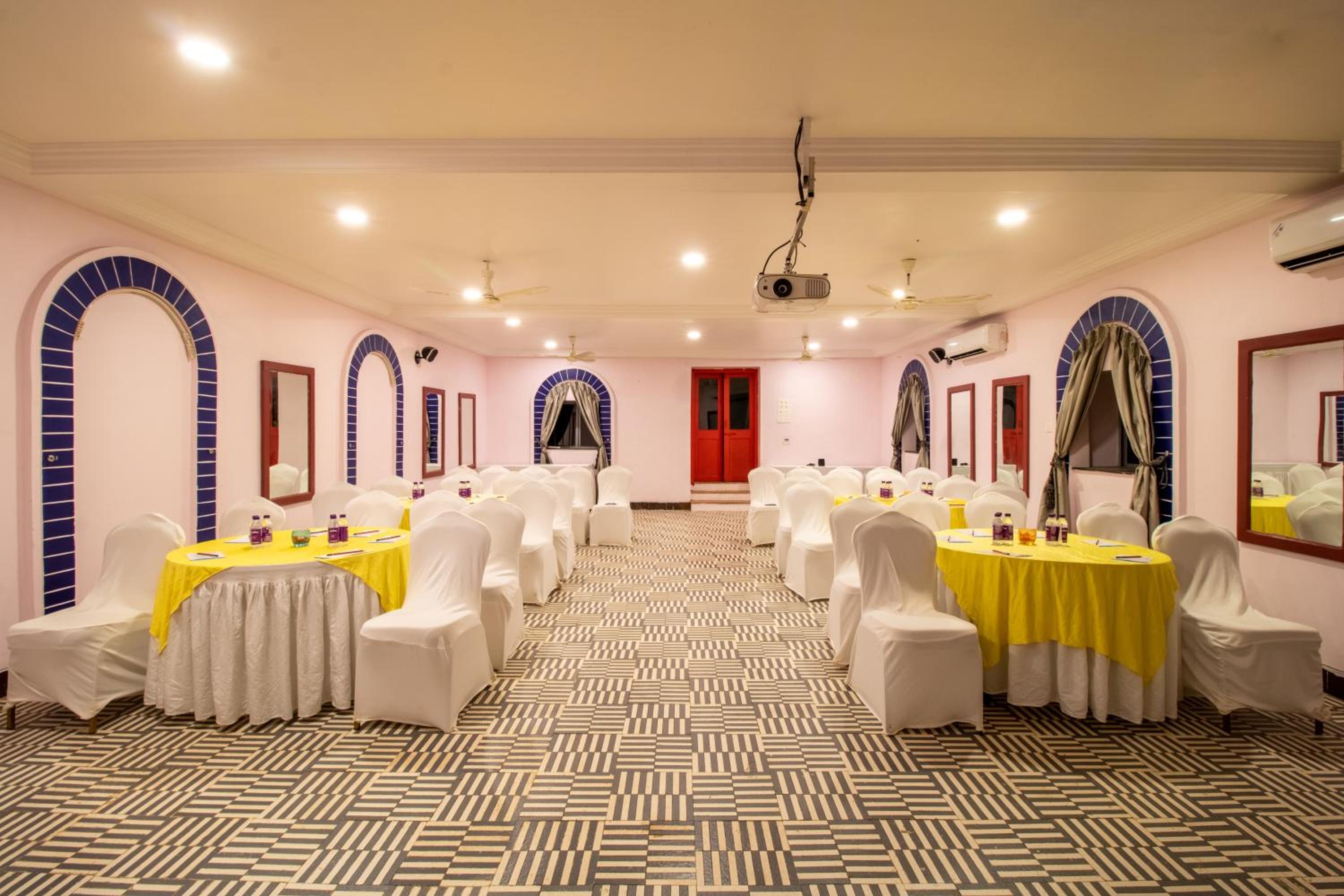 Residency Lake Resort & Spa