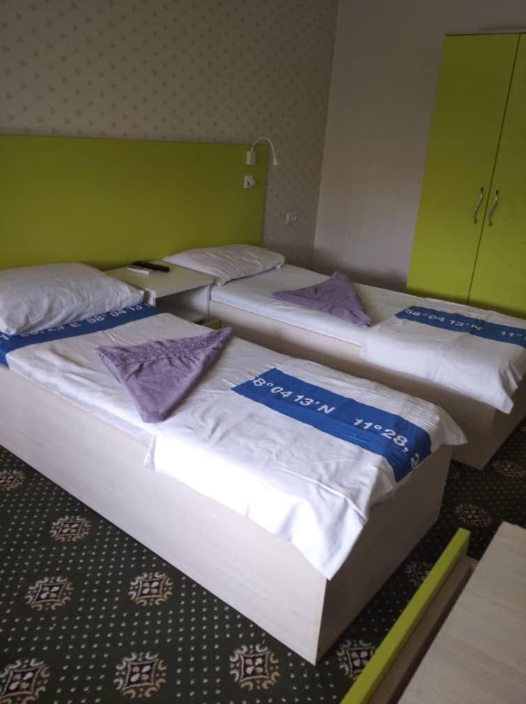 Anisa- Hostel