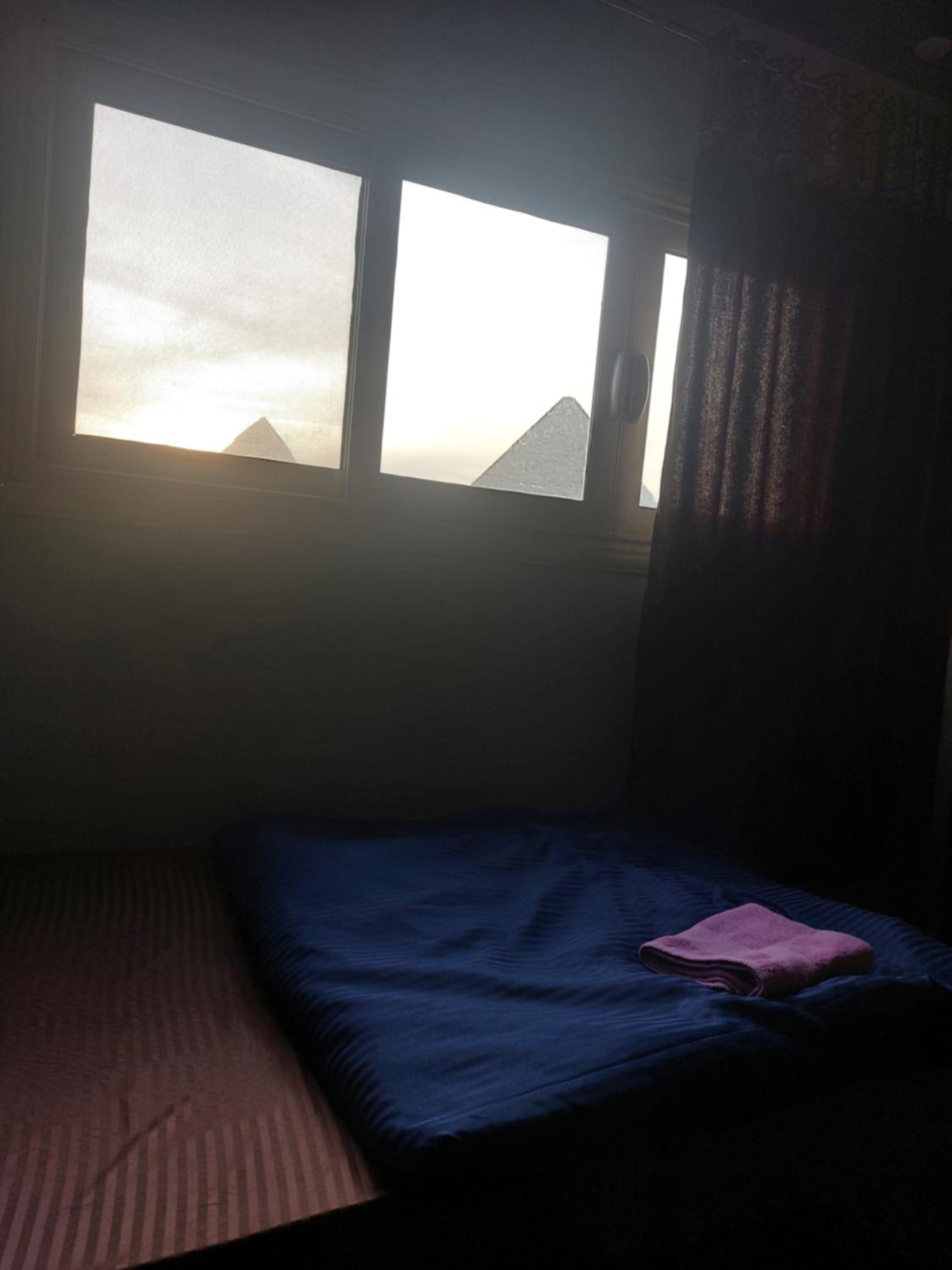 Anubis pyramids inn
