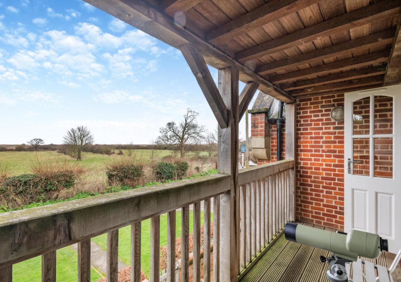 4 Bed in Thornham oc-888