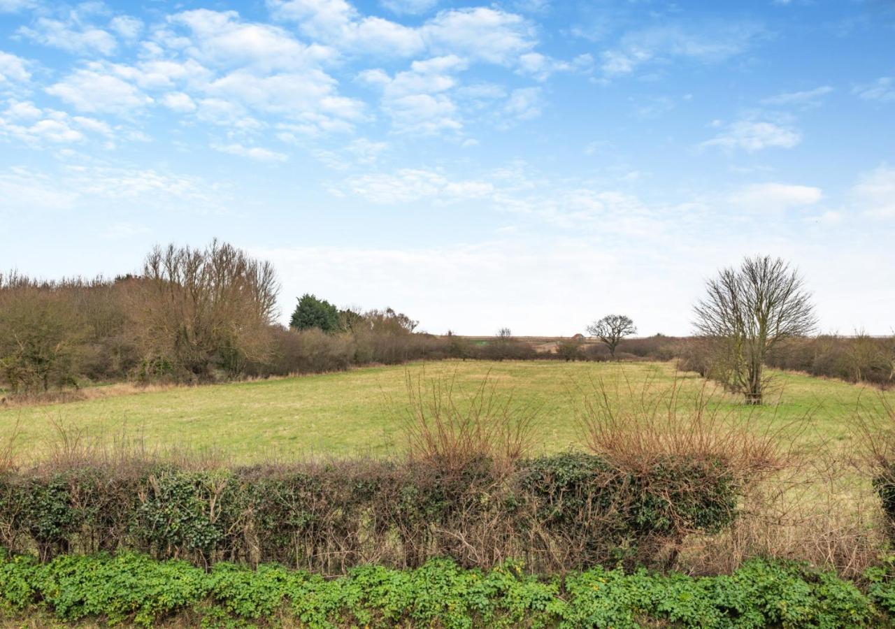 4 Bed in Thornham oc-888