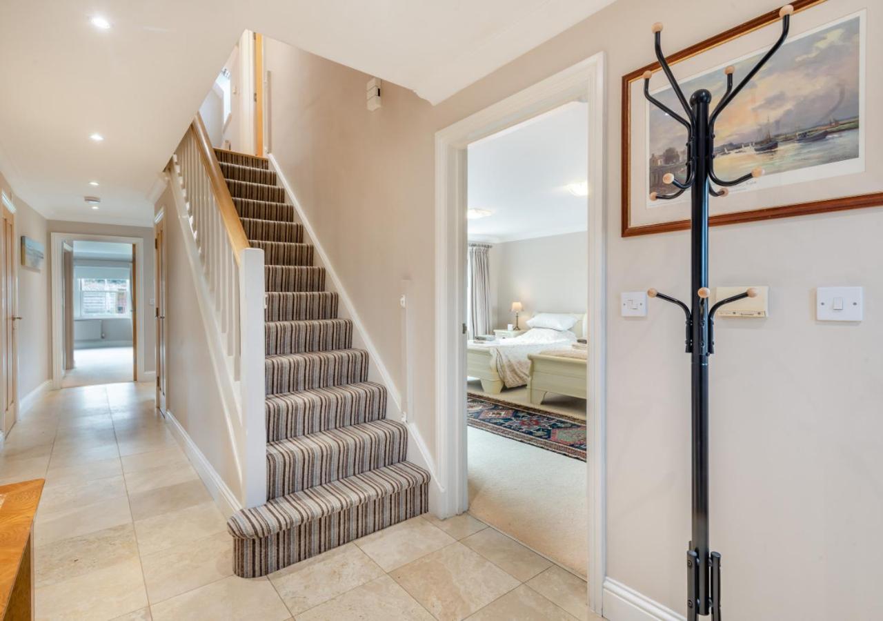 4 Bed in Thornham oc-888