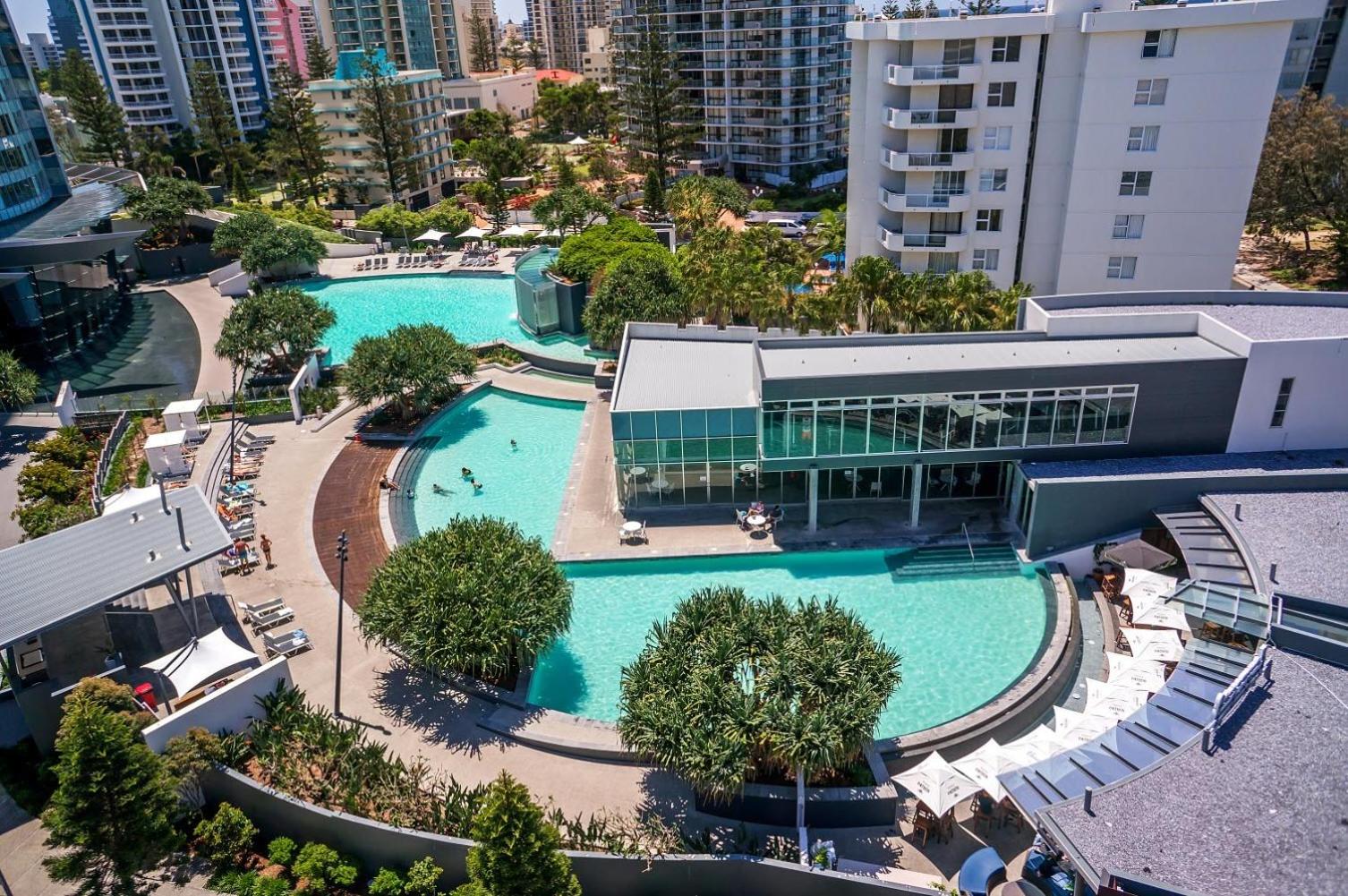Hinterland Views! - Q Tower Apartments - From Level 3 - Self Contained & Privately Managed - Wow Stay