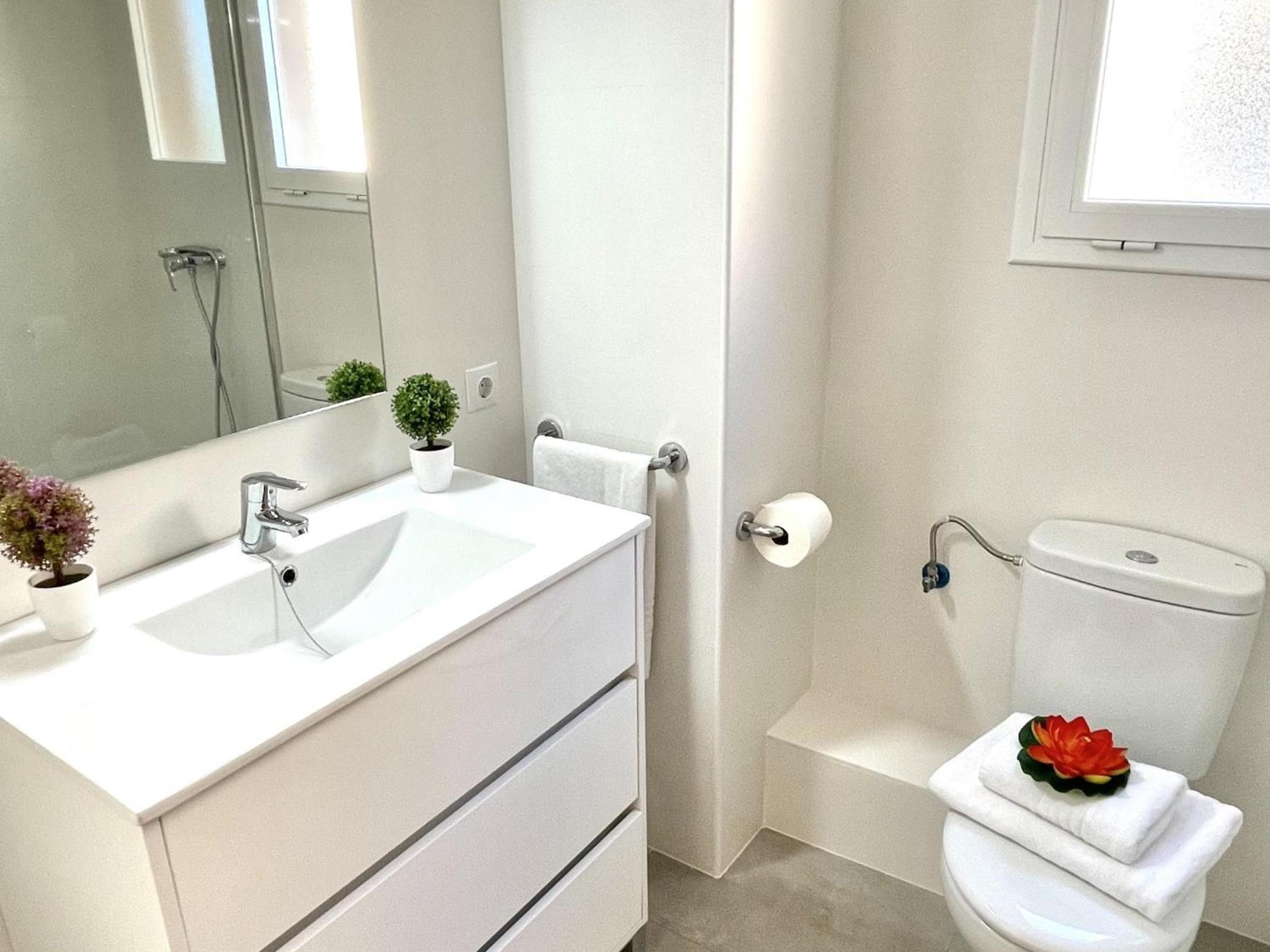 APARTBEACH SOL y PLAYA 247 CLIMATIZADO JUNTO PLAYA view 4