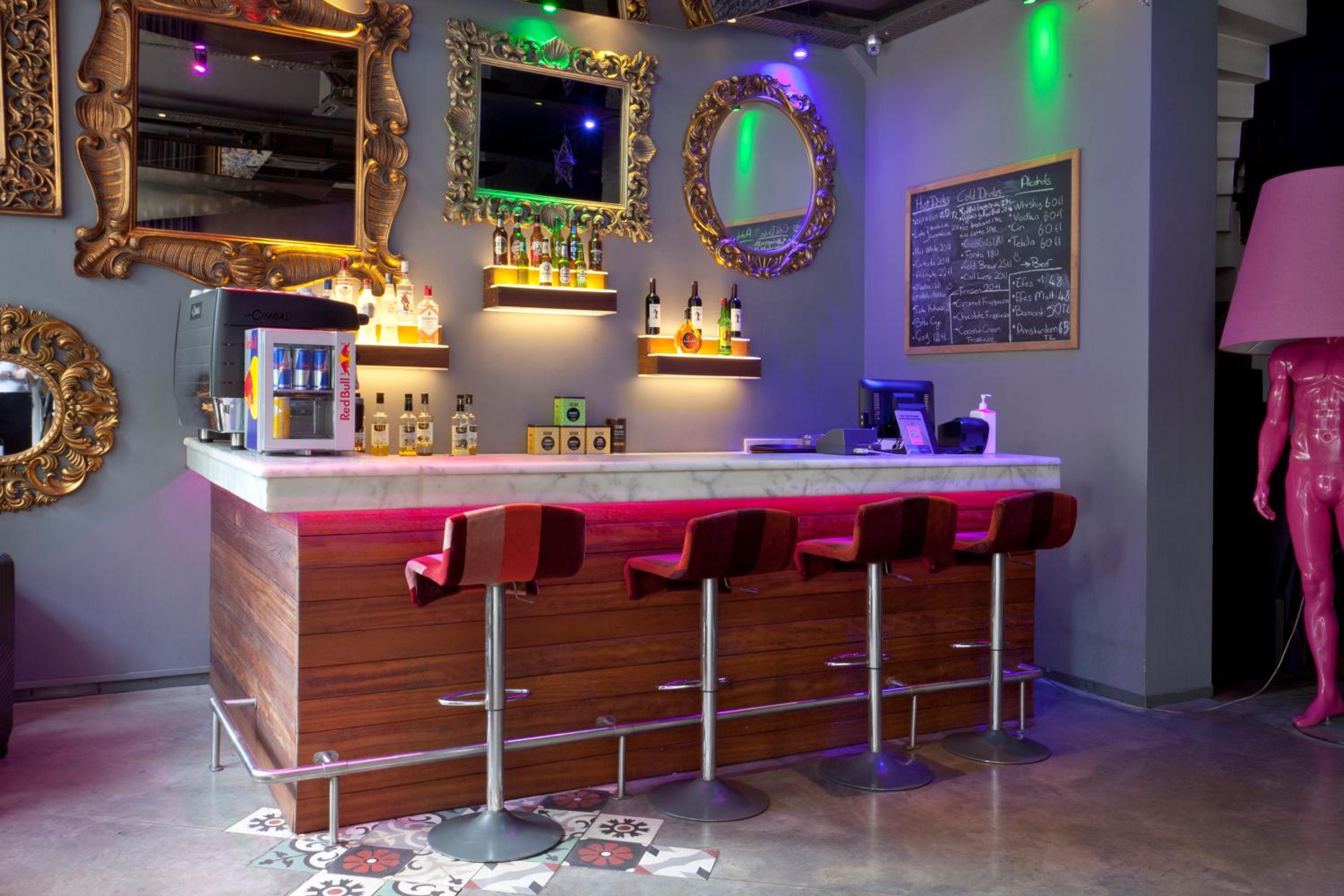 Tulip City Hotel - Image 29