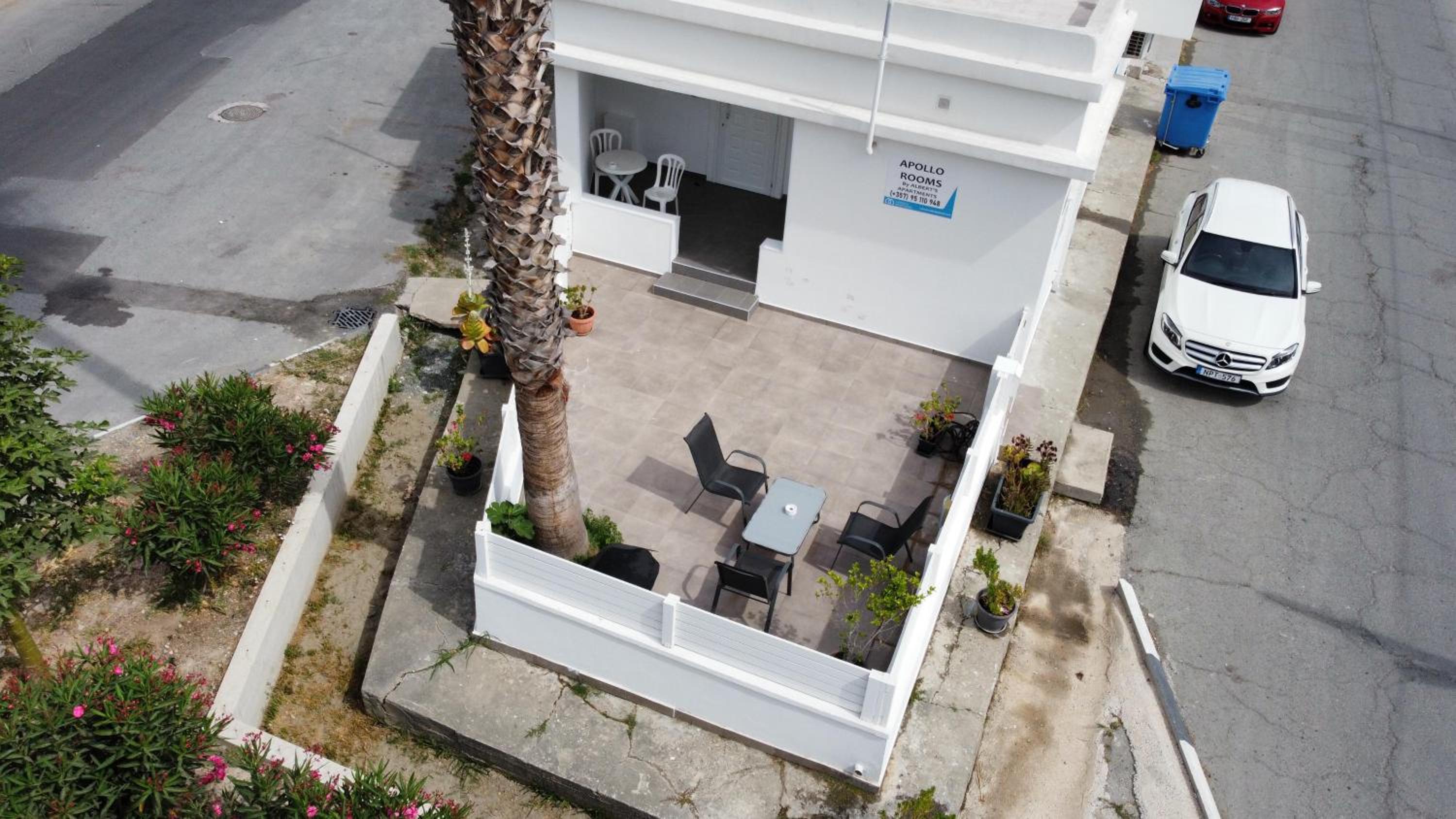 Apollo Rooms by Albert's Apartment