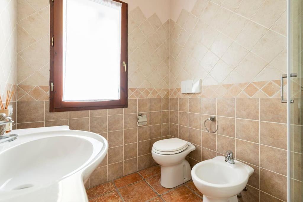 Prestigiosa Villa a Chia - Parcheggio riservato view 2