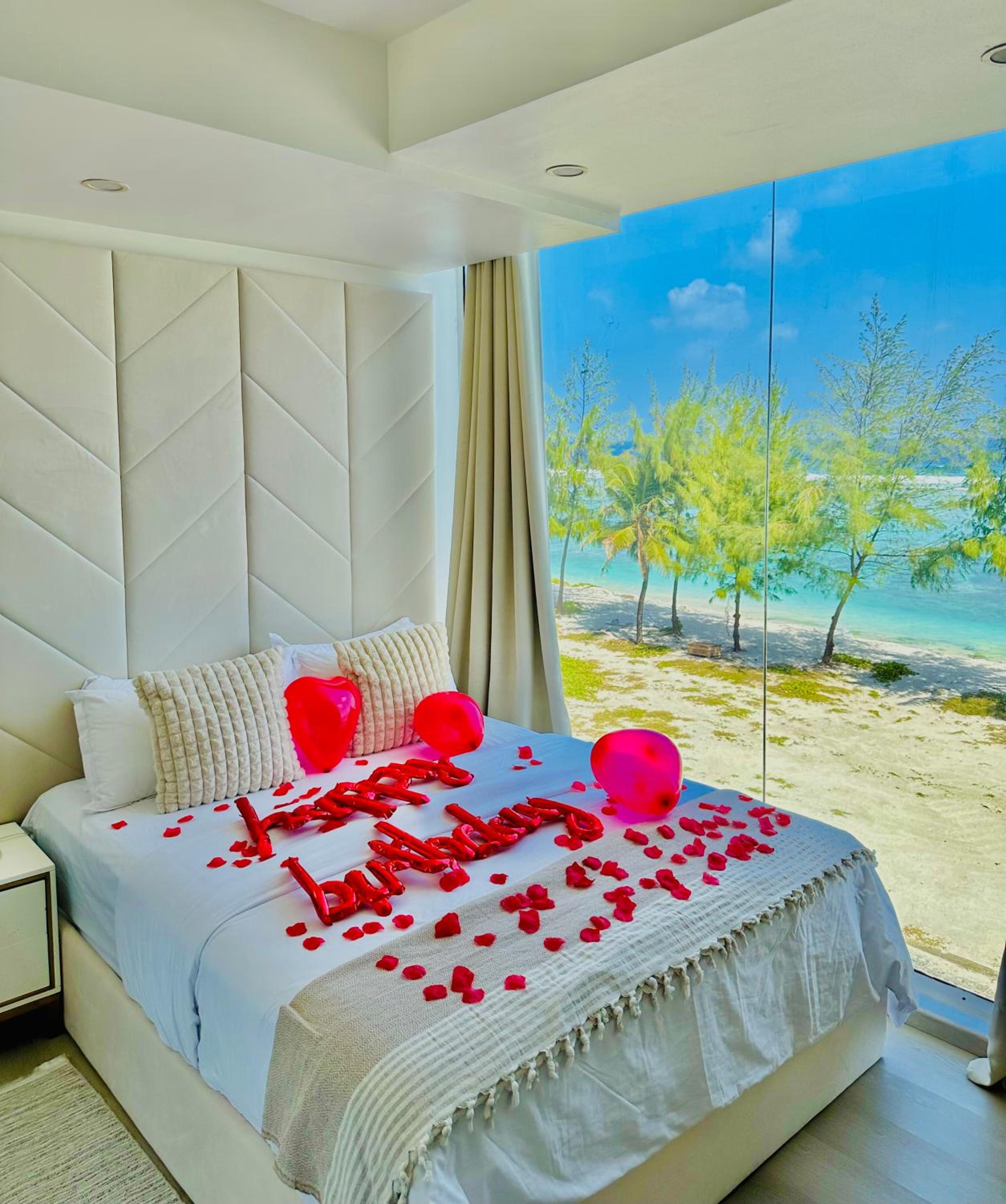 Lazzlla beach front apartments