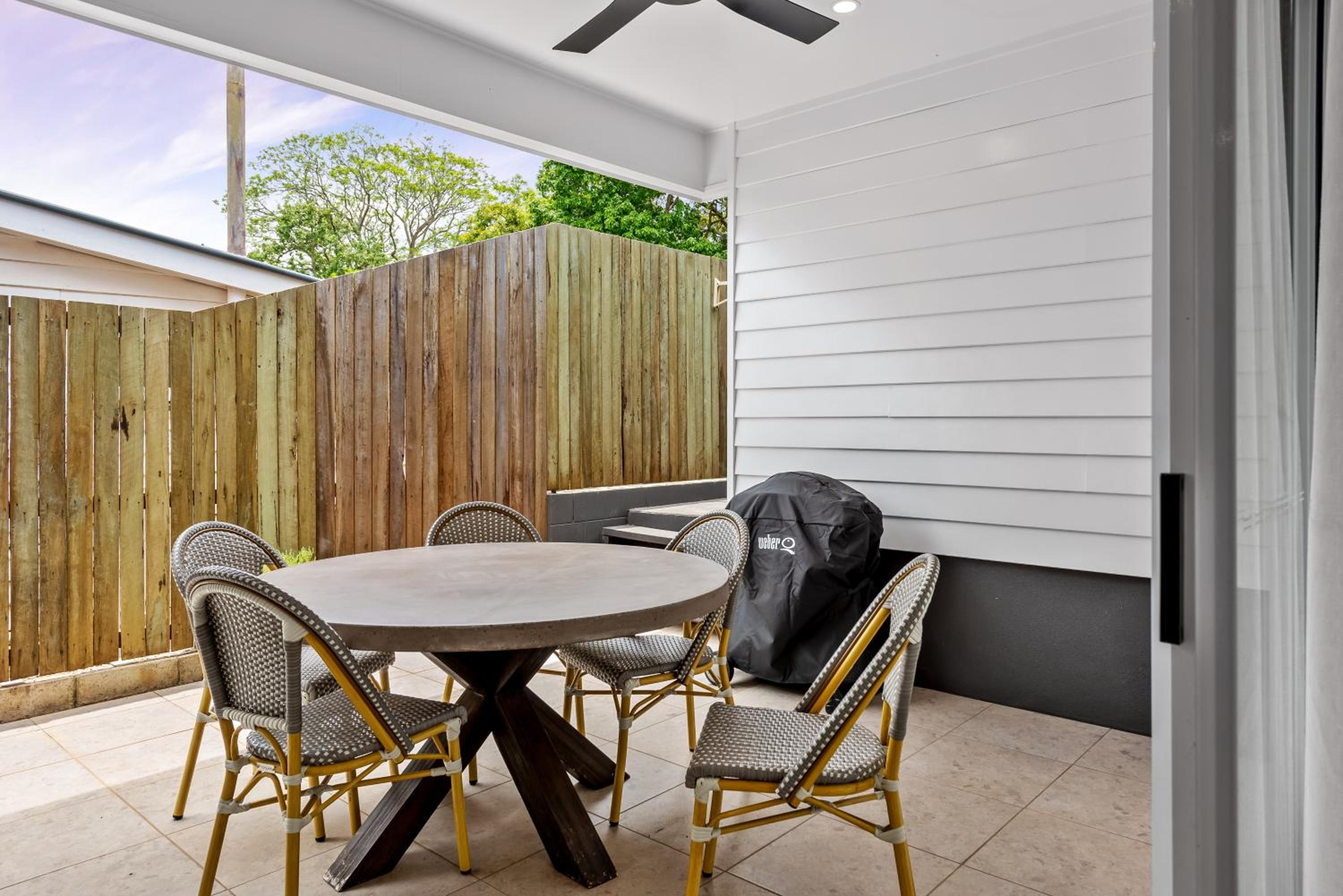 Hestia Villa - Luxury Retreat near CBD and Grammar
