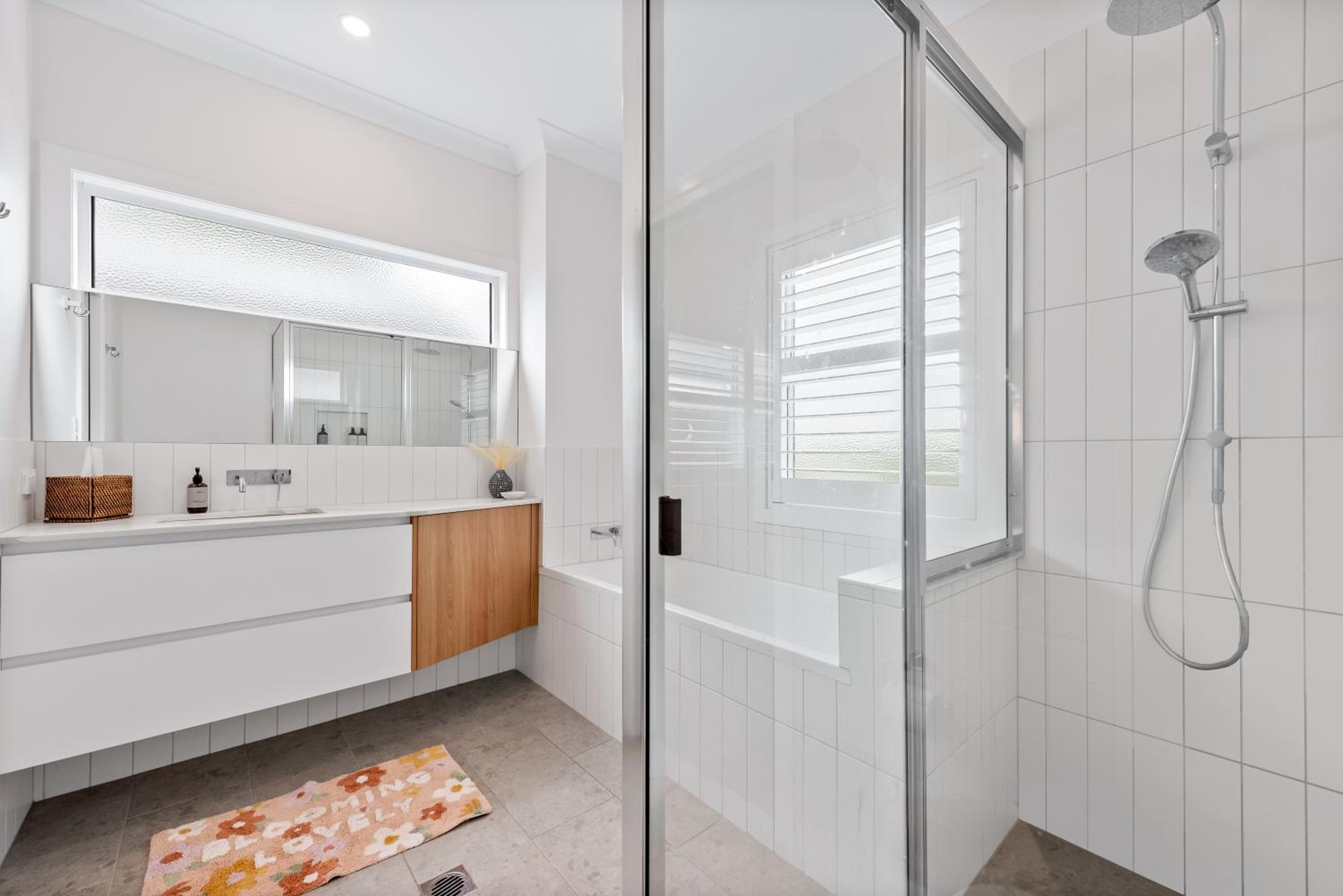 Hestia Villa - Luxury Retreat near CBD and Grammar