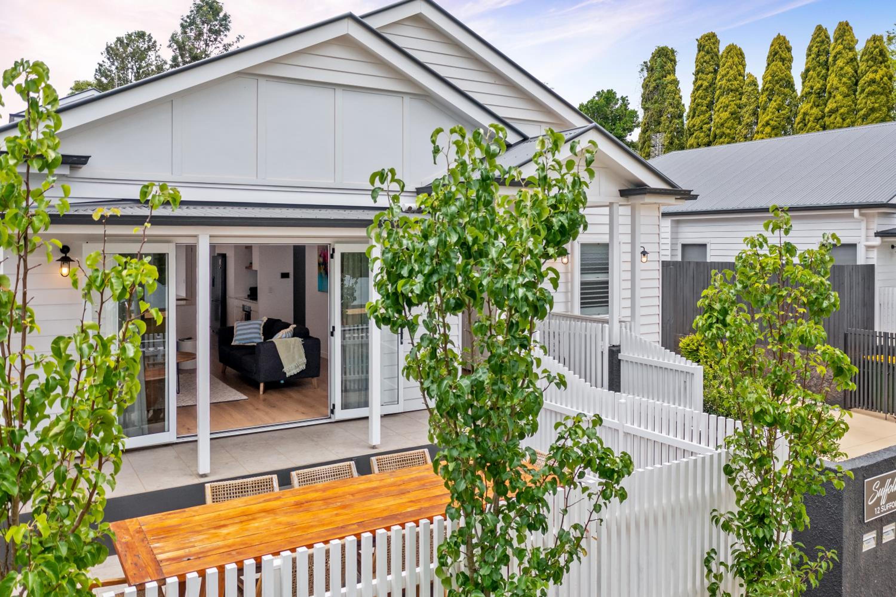 Hestia Villa - Luxury Retreat near CBD and Grammar