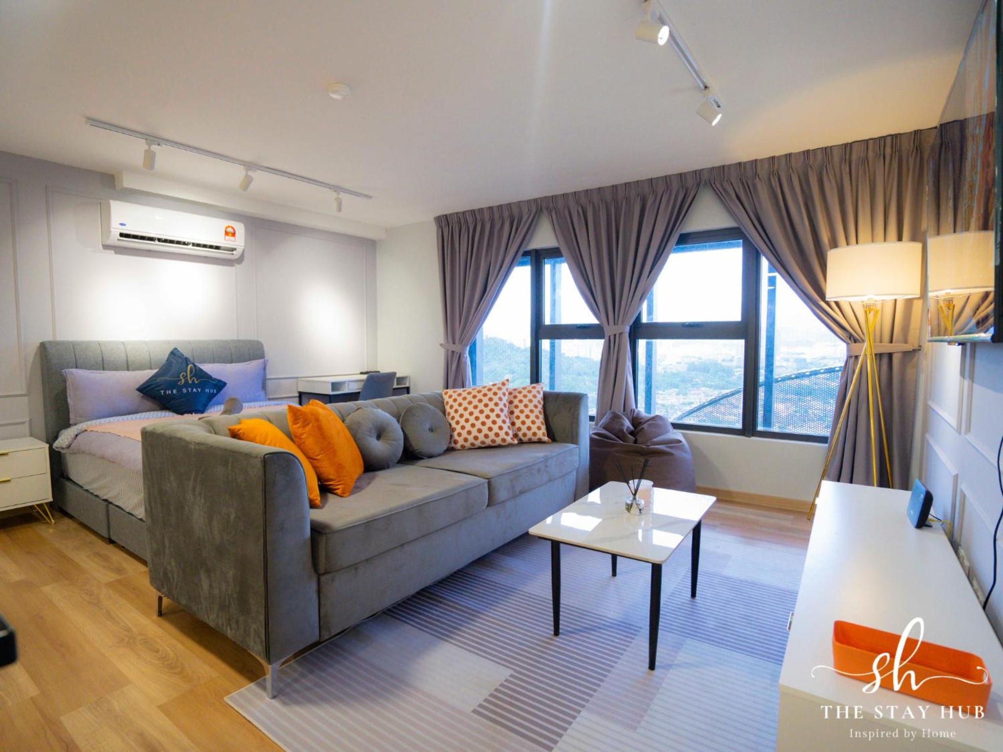 Arte Cheras Luxury Suites - Near TBS & MRT - Easy Access to TRX, Stadium -Bukit Jalil, KLCC- Free 1Parking