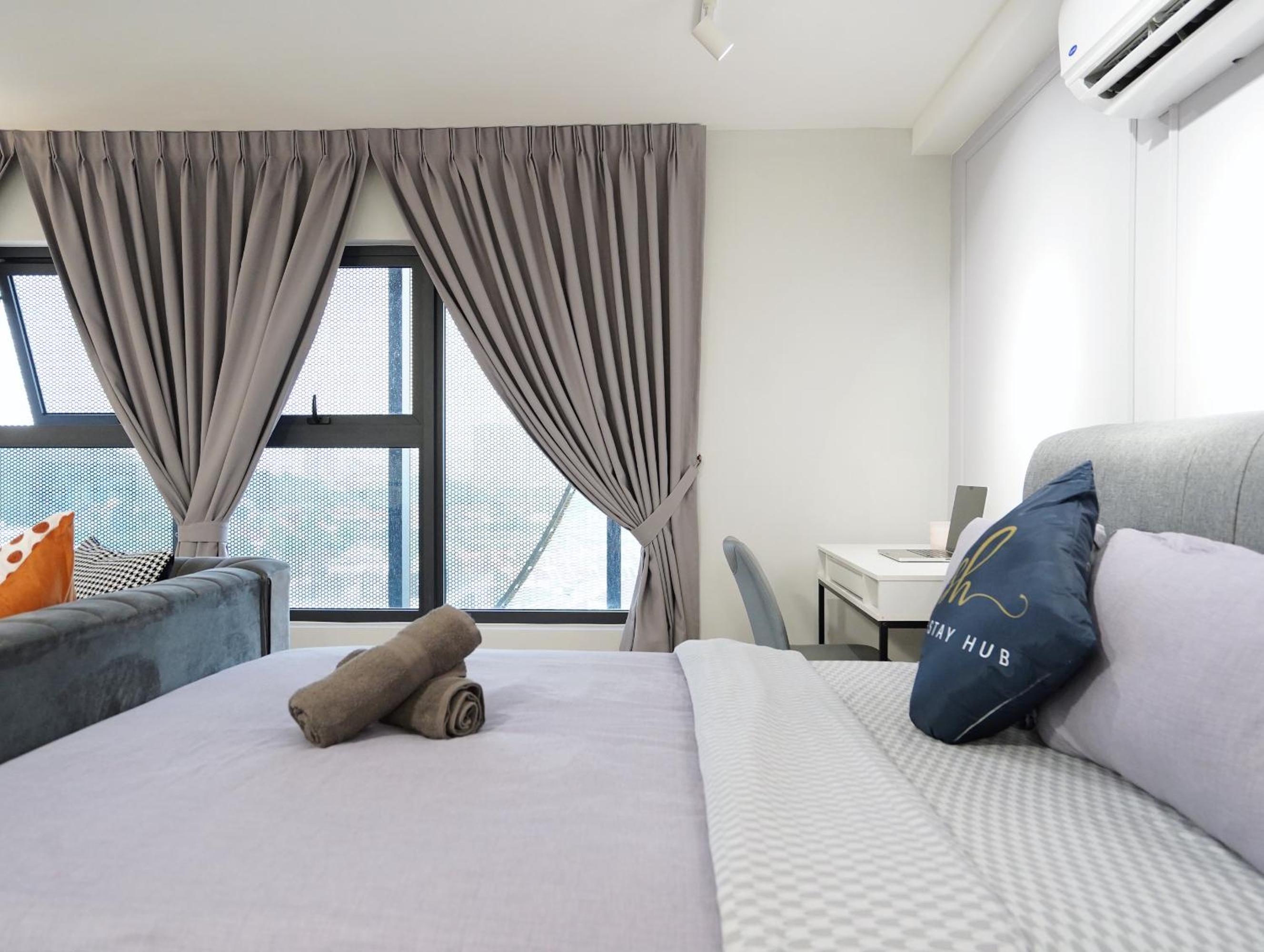 Arte Cheras Luxury Suites - Near TBS & MRT - Easy Access to TRX, Stadium -Bukit Jalil, KLCC- Free 1Parking