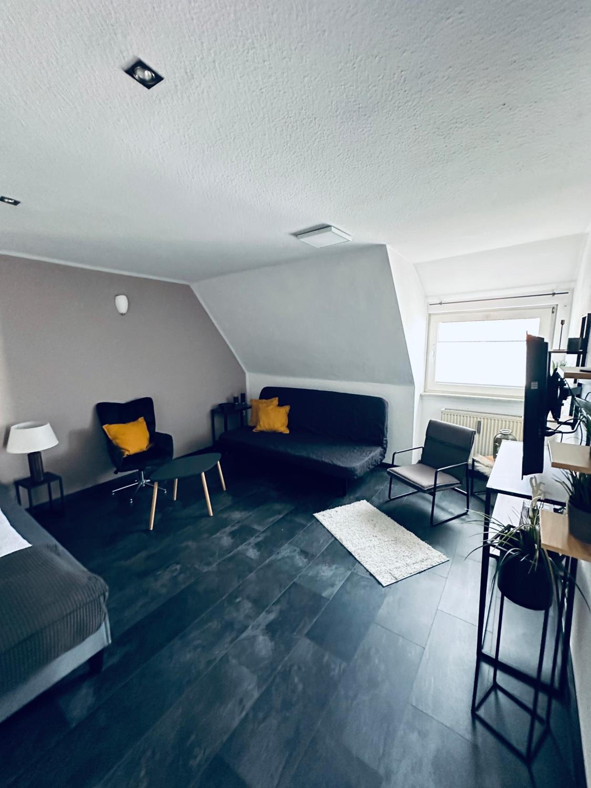 Ferienwohnung mit Balkon in Calden