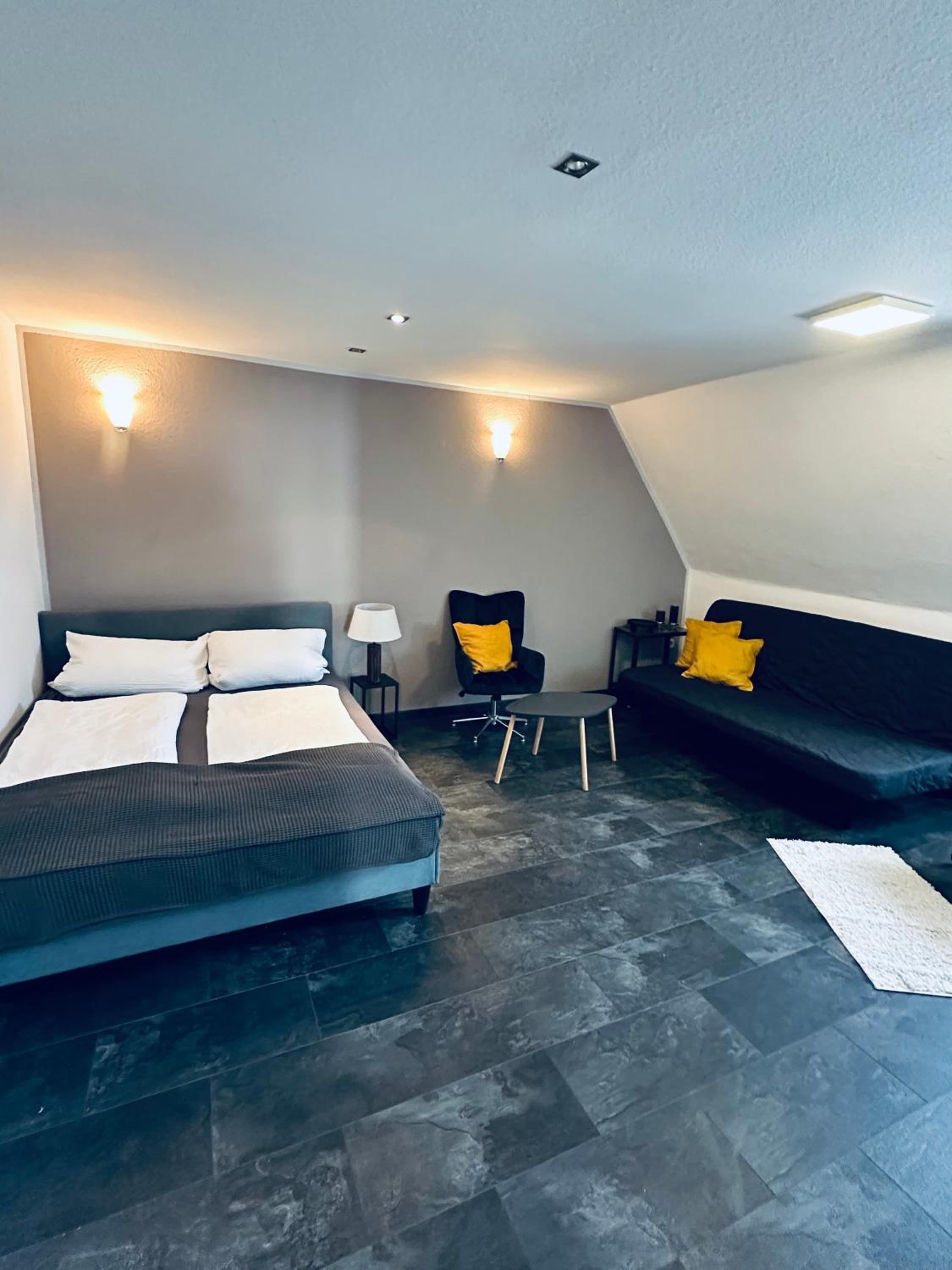Ferienwohnung mit Balkon in Calden