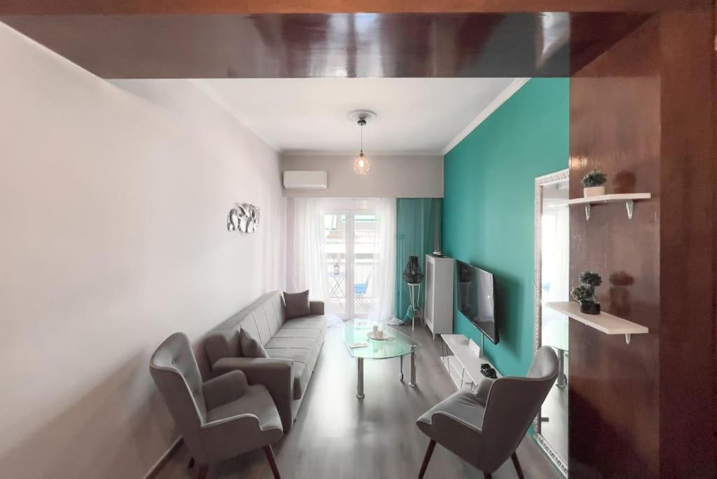 Urban Dreamscape Apt near Acropolis