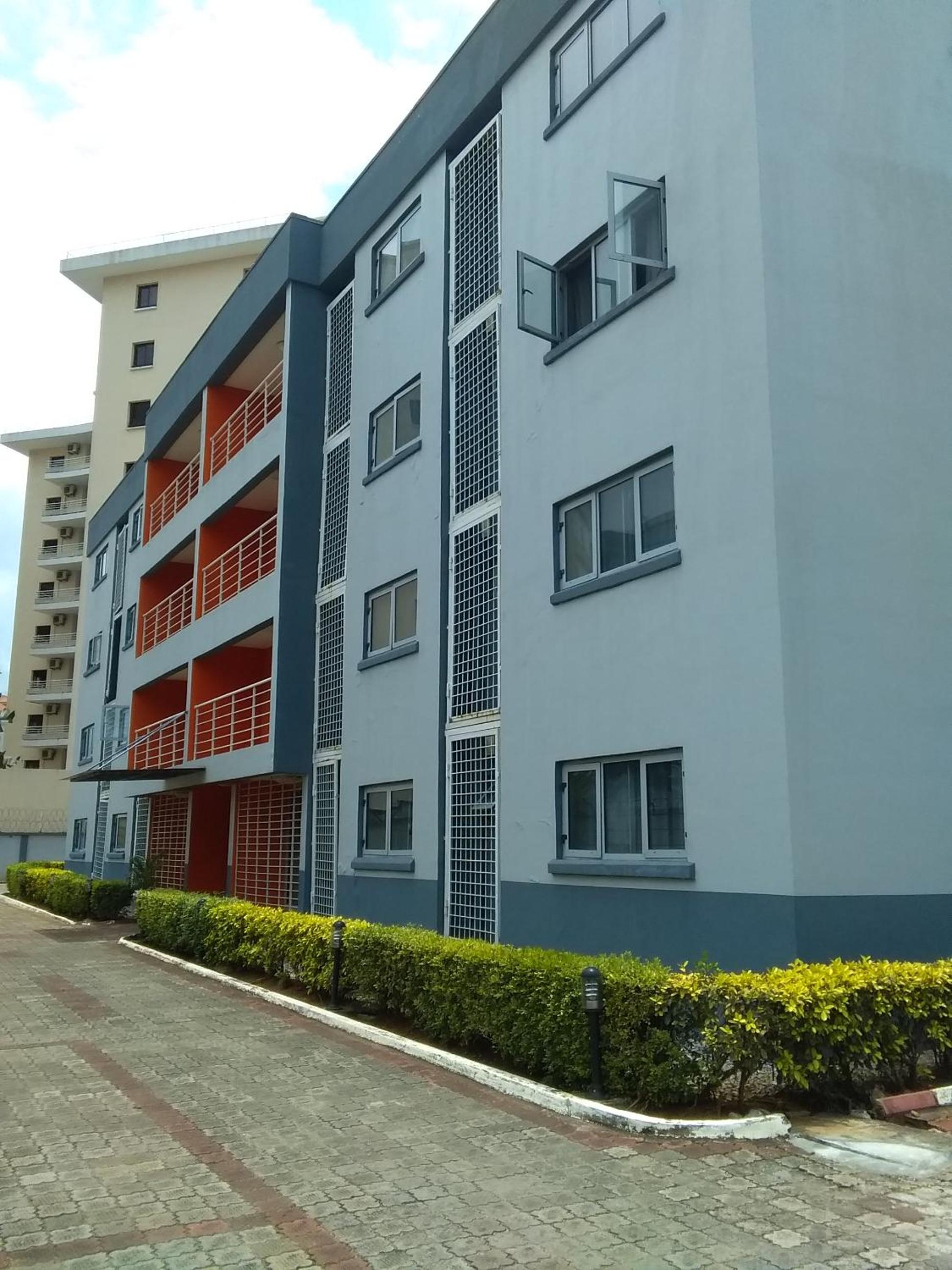 Emem Court - The Emem Apartment Collections