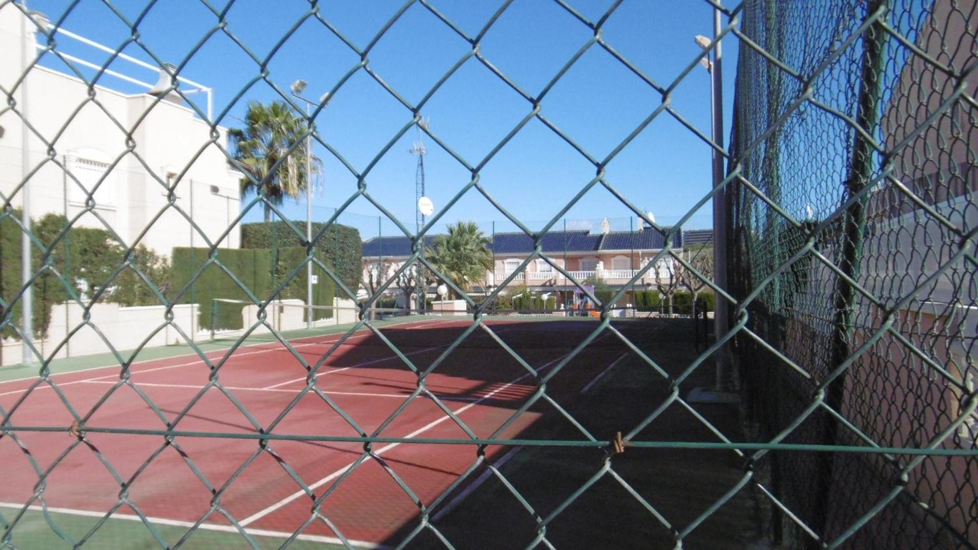 Gran Alicante Bungalow in Beach Resort